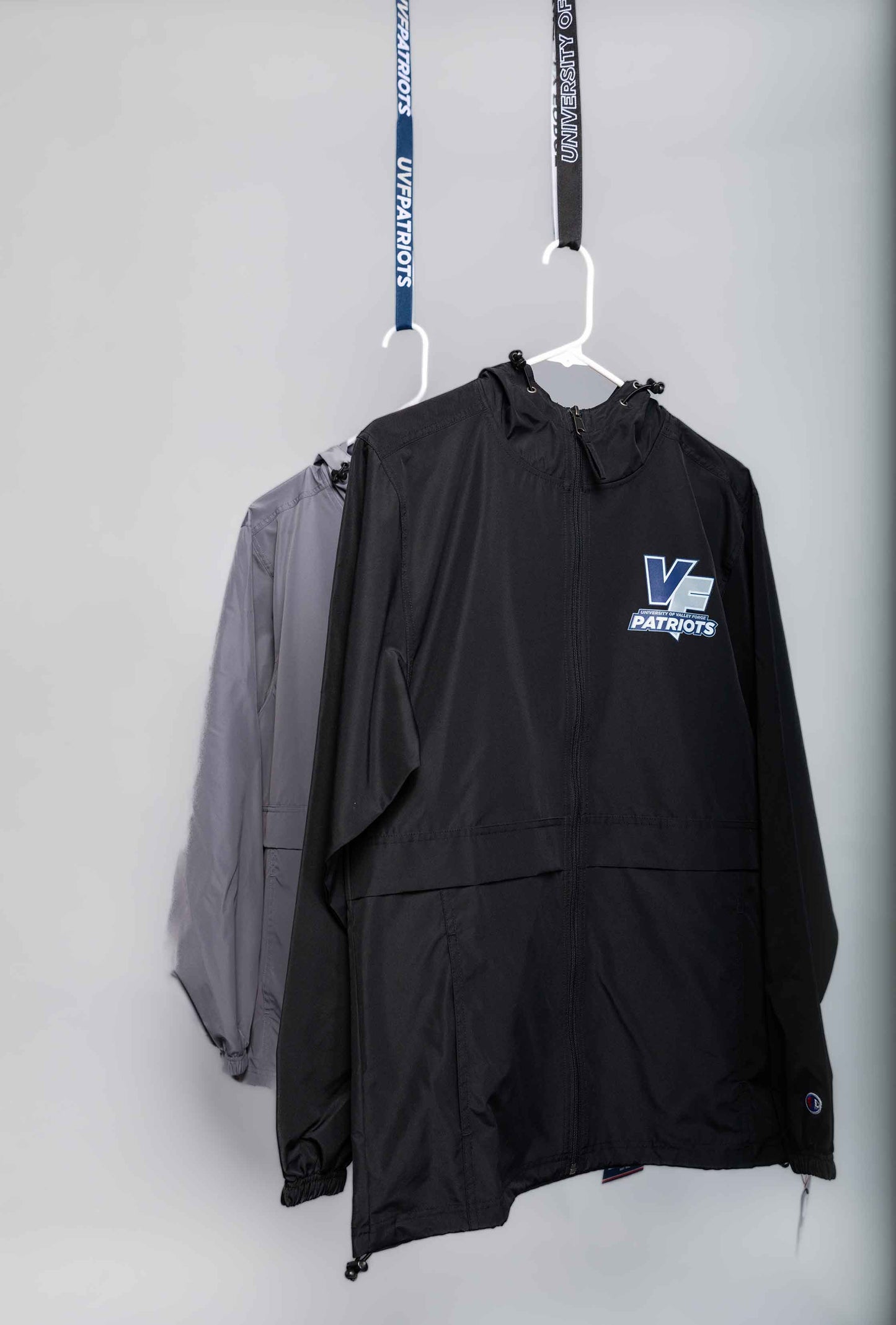 Full Zip WindBreaker Champion (Black)