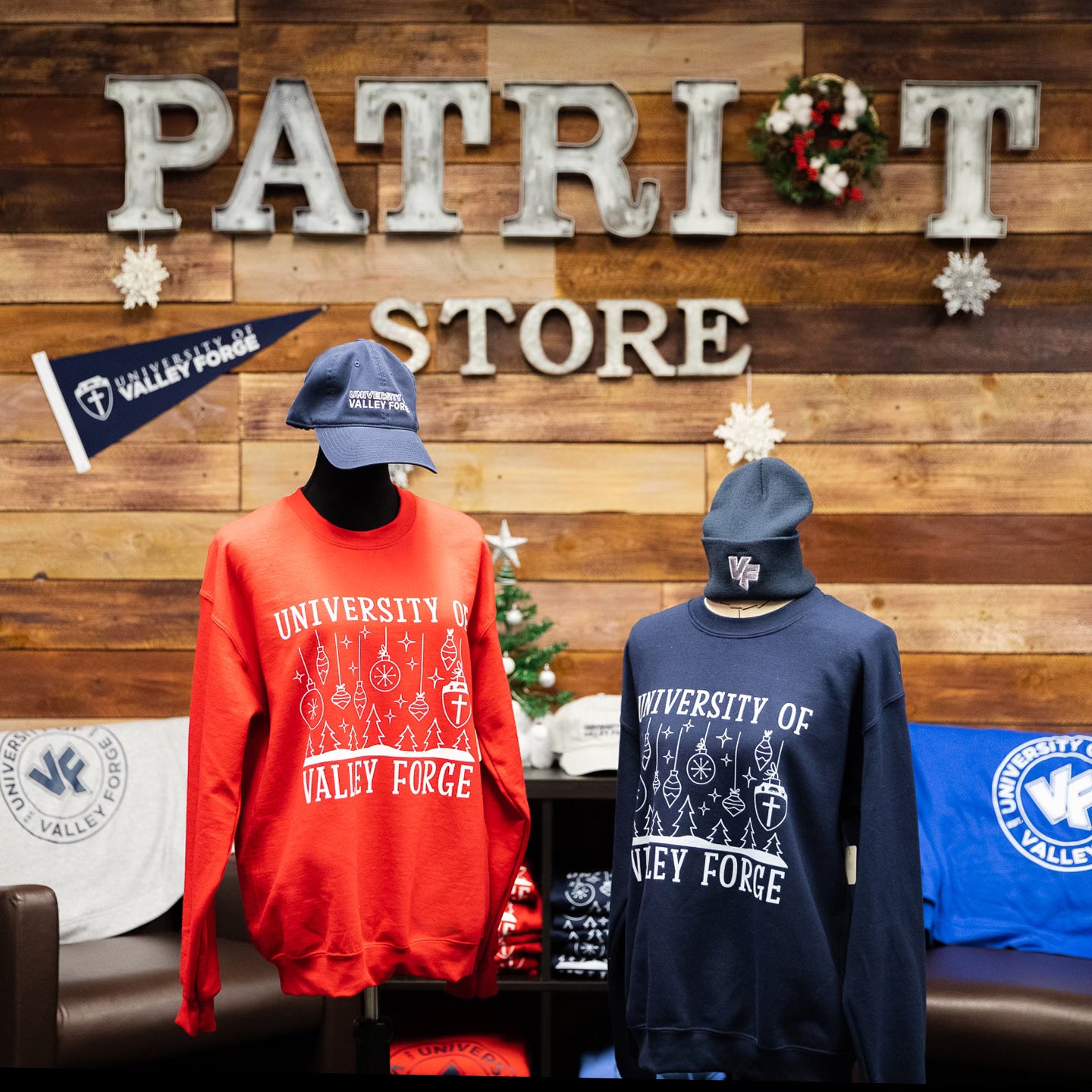 Gildan Christmas Navy Crewneck