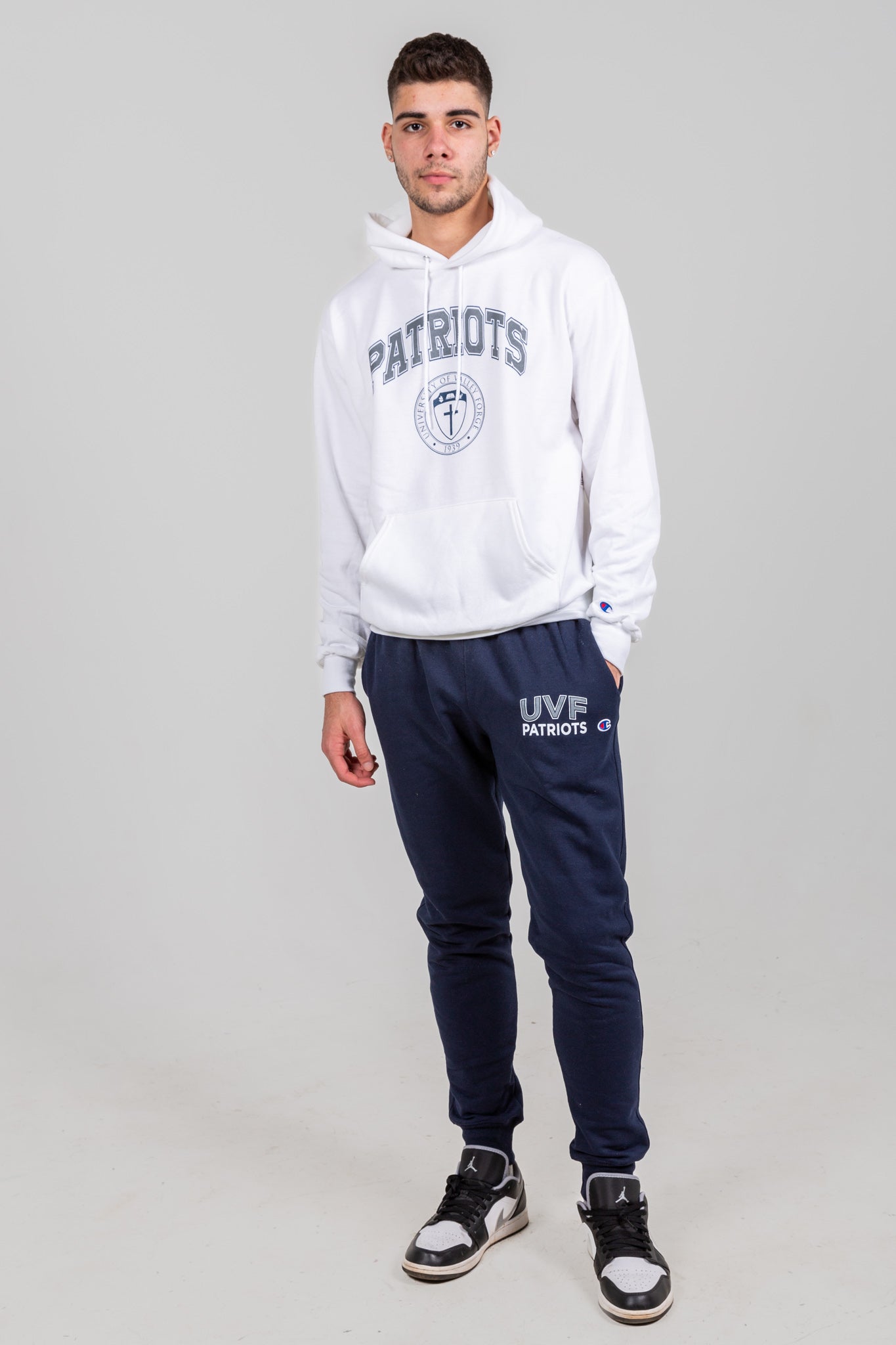 Champion powerblend fleece on sale joggers